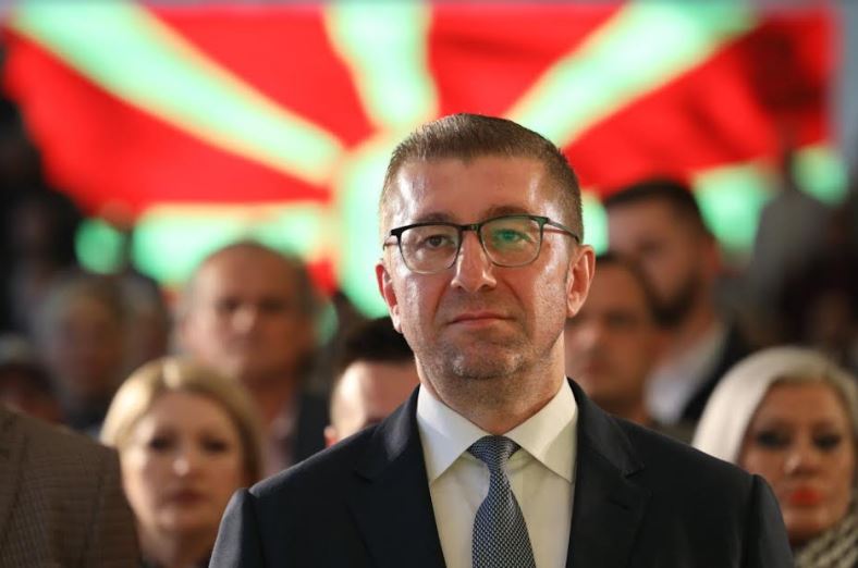 Мицкоски: Тие што ја крадеа и понижуваа Македонија, денес го блокираат Изборниот законик, дијаспората мора да добие право на електронско гласање