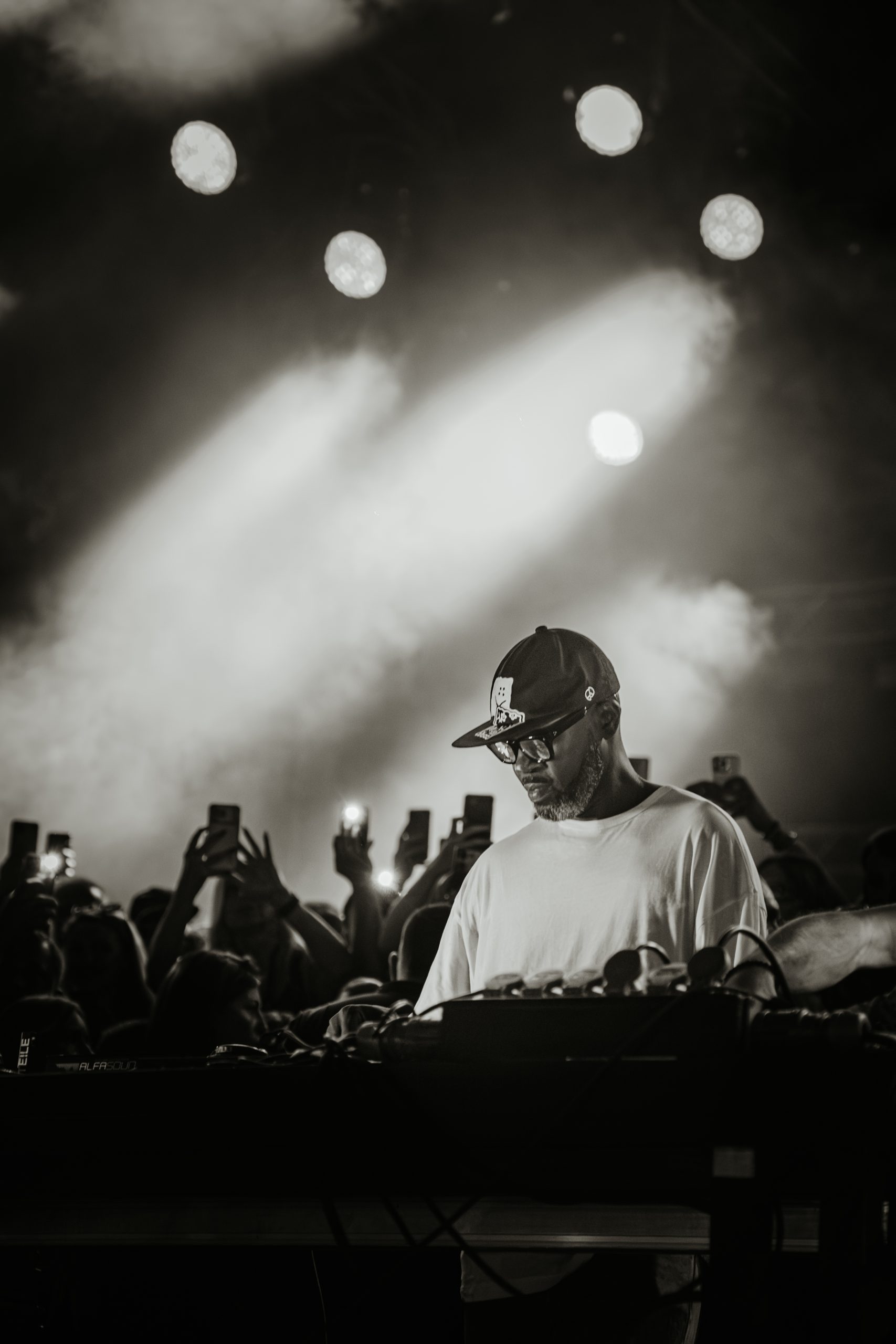 (ФОТОГАЛЕРИЈА) Кафе пауза на Black Coffee: Вистински спектакл во Скопје за паметење