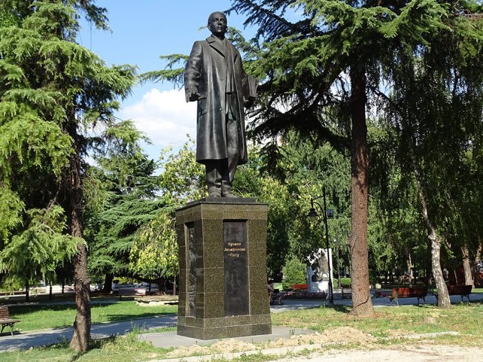 НА ДЕНЕШЕН ДЕН: Родени се Јордан Пиперката и К. Ј. Питу, освен денот на раѓање заедничко им е и беспоштедна борба за слободна Македонија