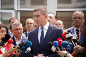 ВИДЕО: Немам намера да поддржам авантура без извесен крај, Мицкоски пред средбата со Кошта