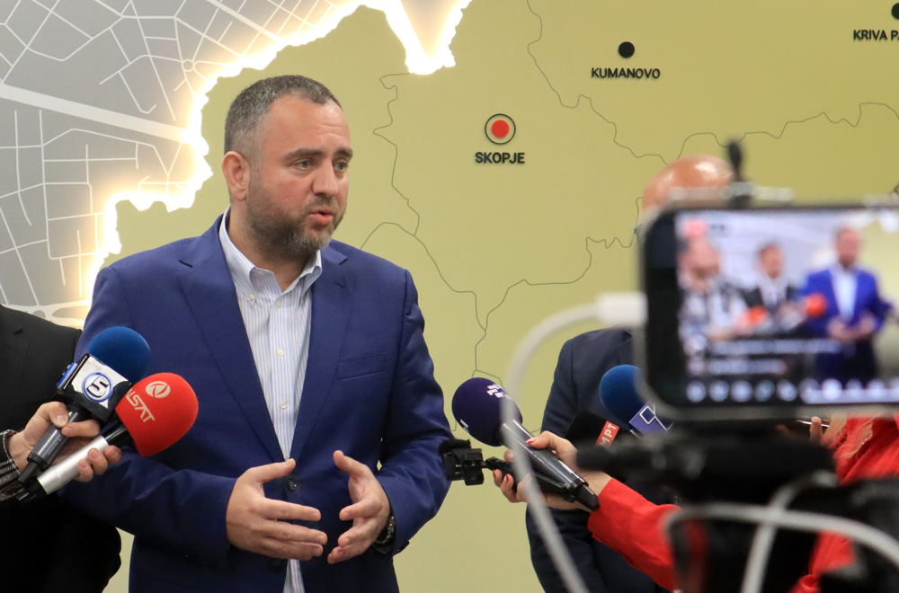 Тошковски по три интерпелации на отчет: Македонија денес има најниско ниво на криминалитет во последните 20 години