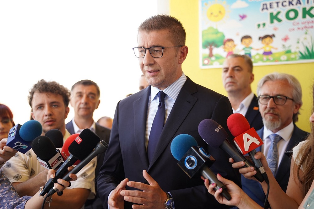 Мицкоски: Принципиелен договор за ресорите со Влен и ЗНАМ има, имињата ќе се знаат утре по 20 часот