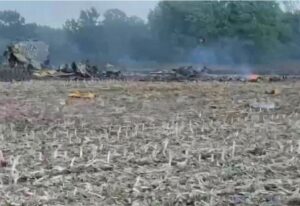 (ВИДЕО) Се урна украински Су-24, загинаа двајцата членови на екипажот