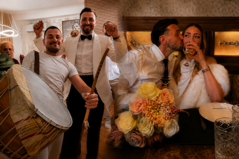 Чукна свадбениот тапан за македонскиот репрезентативец Столе Димитриевски и неговата Ирина (видео)