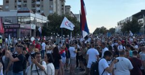 Неколку илјади граѓани и студенти на студентски митинг во Нови Сад