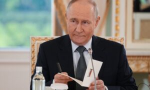 Путин: НАТО повеќе не крие дека се подготвува за војна со нас