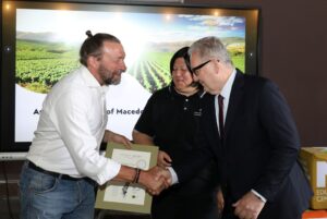 Лозовите насади на тероар вината на „Тиквеш“ меѓу најдобрите во Европа