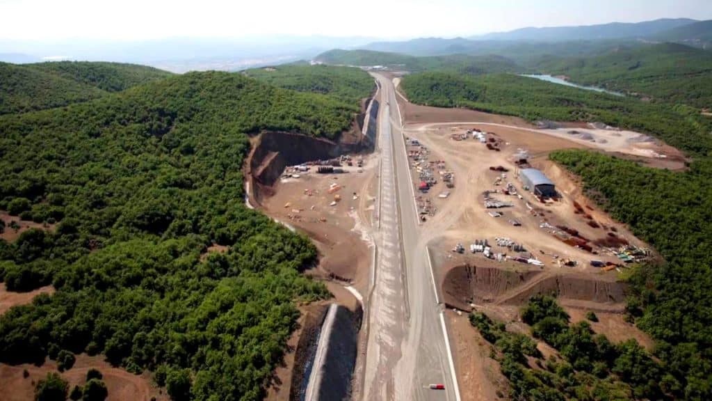 НИКОЛОСКИ ОПТИМИСТИЧЕН: Македонија ќе има најдобри автопатишта во региoнот