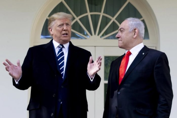 ТРАМП ГО ПРЕДУПРЕДИ НЕТАНЈАХУ: Биби подобро внимавај инаку многу брзо ќе останеш сам