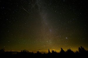 Редок метеорски дожд го достигнува својот врв вечерва
