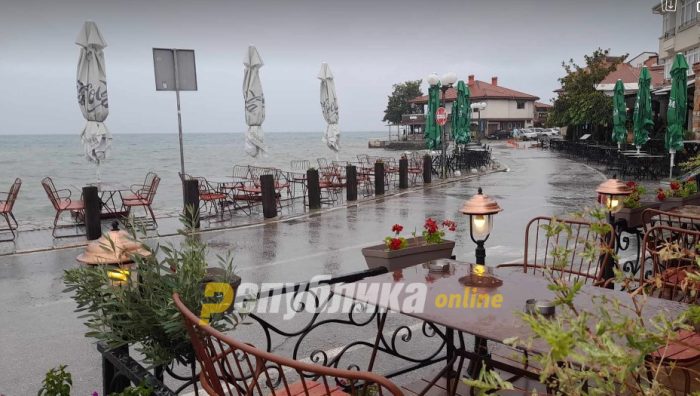 Силно невреме во Охрид и Струга, снема струја во двата града