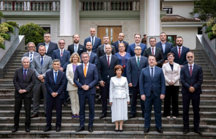 Мицкоски: Реконструкција на Владата по роденденот на партијата на 17 јуни