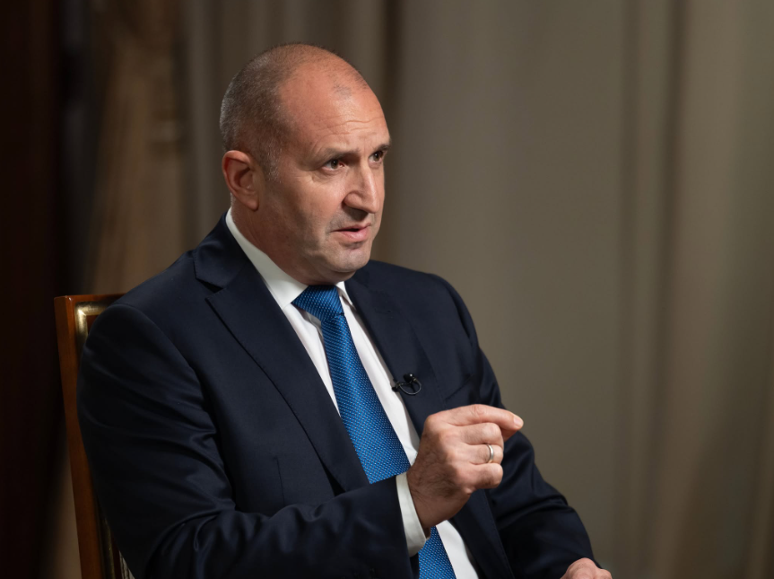 Бугарија повеќе нема да испраќа оружје за Украина