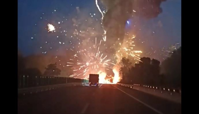 Најмалку две лица повредени при експлозија во фабрика за пиротехника на Малта
