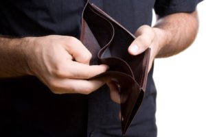 Во Македонија има 35.950 семејства кои земаат социјална помош