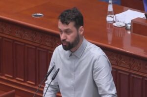 Исмаил до Муцунски: МНР нема план како да ги заштити Македонците кои се опресирани во соседните земји
