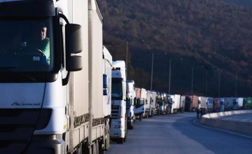Од утре на државните патишта се воведува летен времен режим на сообраќај