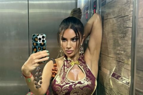 „Градите ми исчезнаа целосно“ – Синди откри зошто ставила силикони