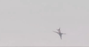 ВИДЕО: Се урна руски бомбардер  Ту-22М3 по нападот врз Украина