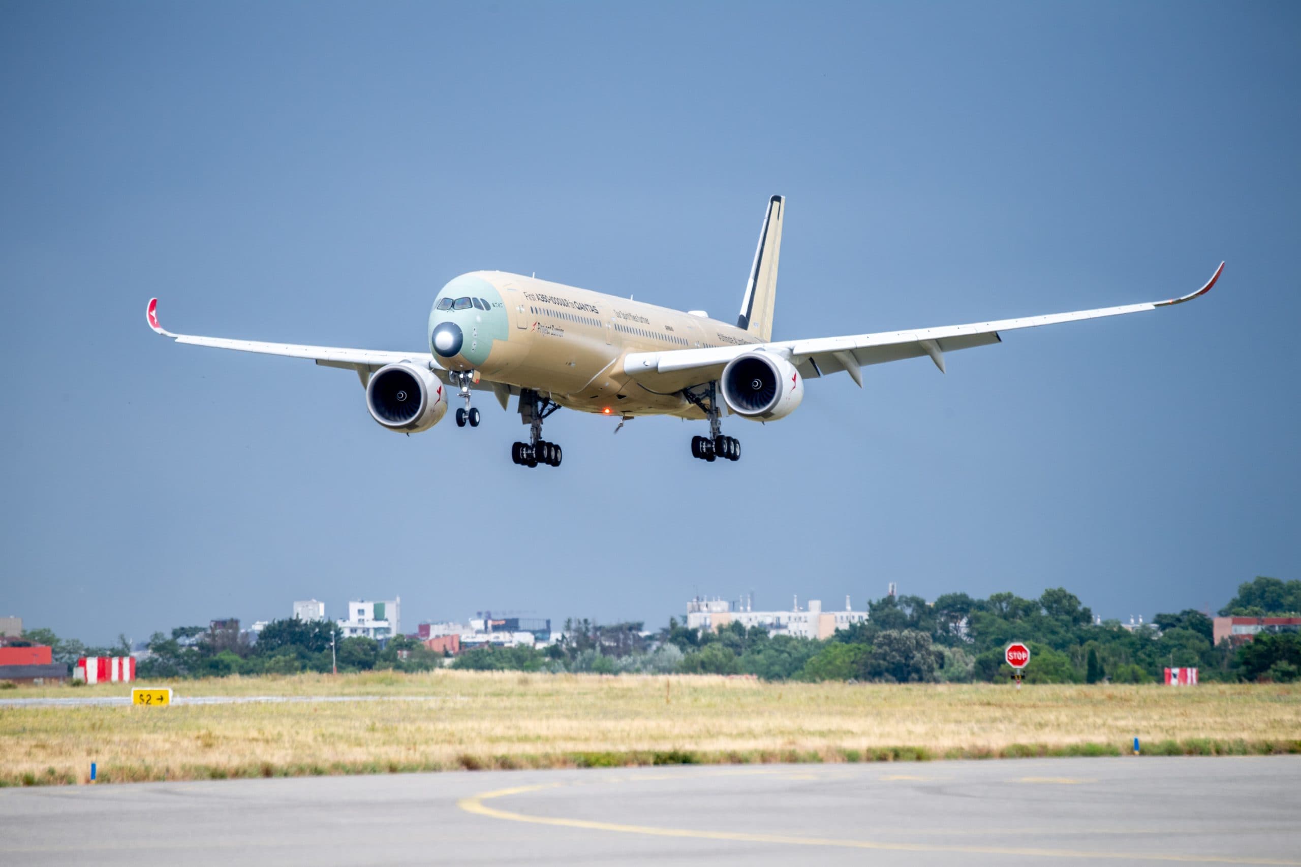 ПОЛЕТА АВИОНОТ со најдолг дострел во светот, Airbus A350-1000ULR, може да лета без застанување 22 часа