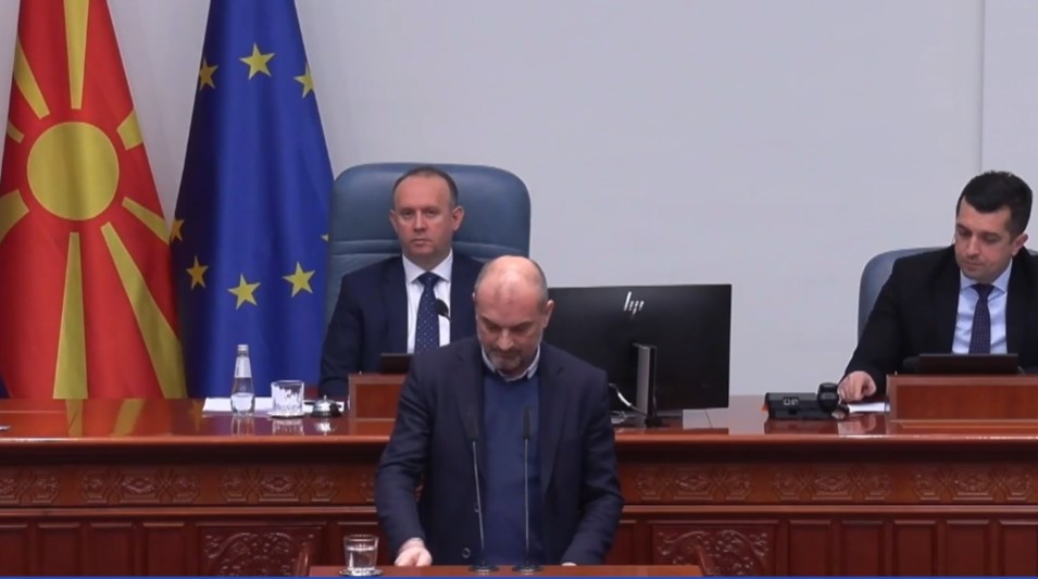 Снопче од Европски Фронт прашува: Кога ќе се сменат имињата од поранешна Југославија?
