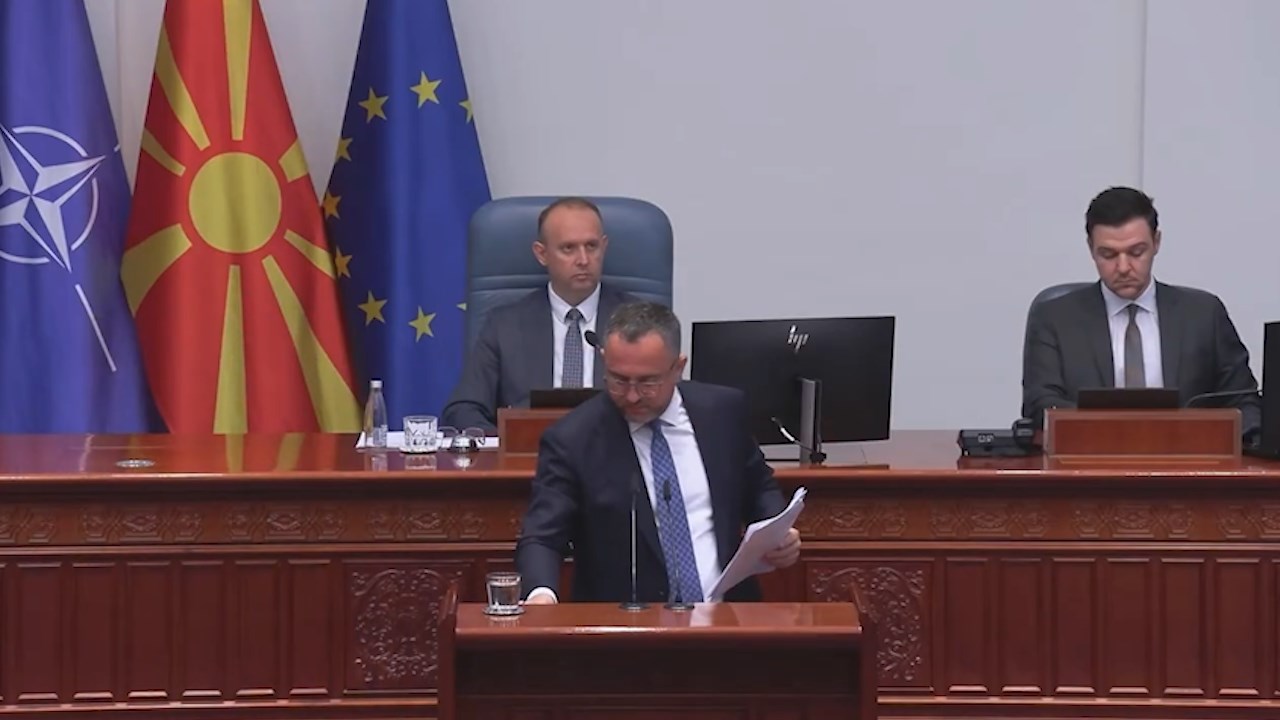 Тошковски ја преживеа третата интерпелација