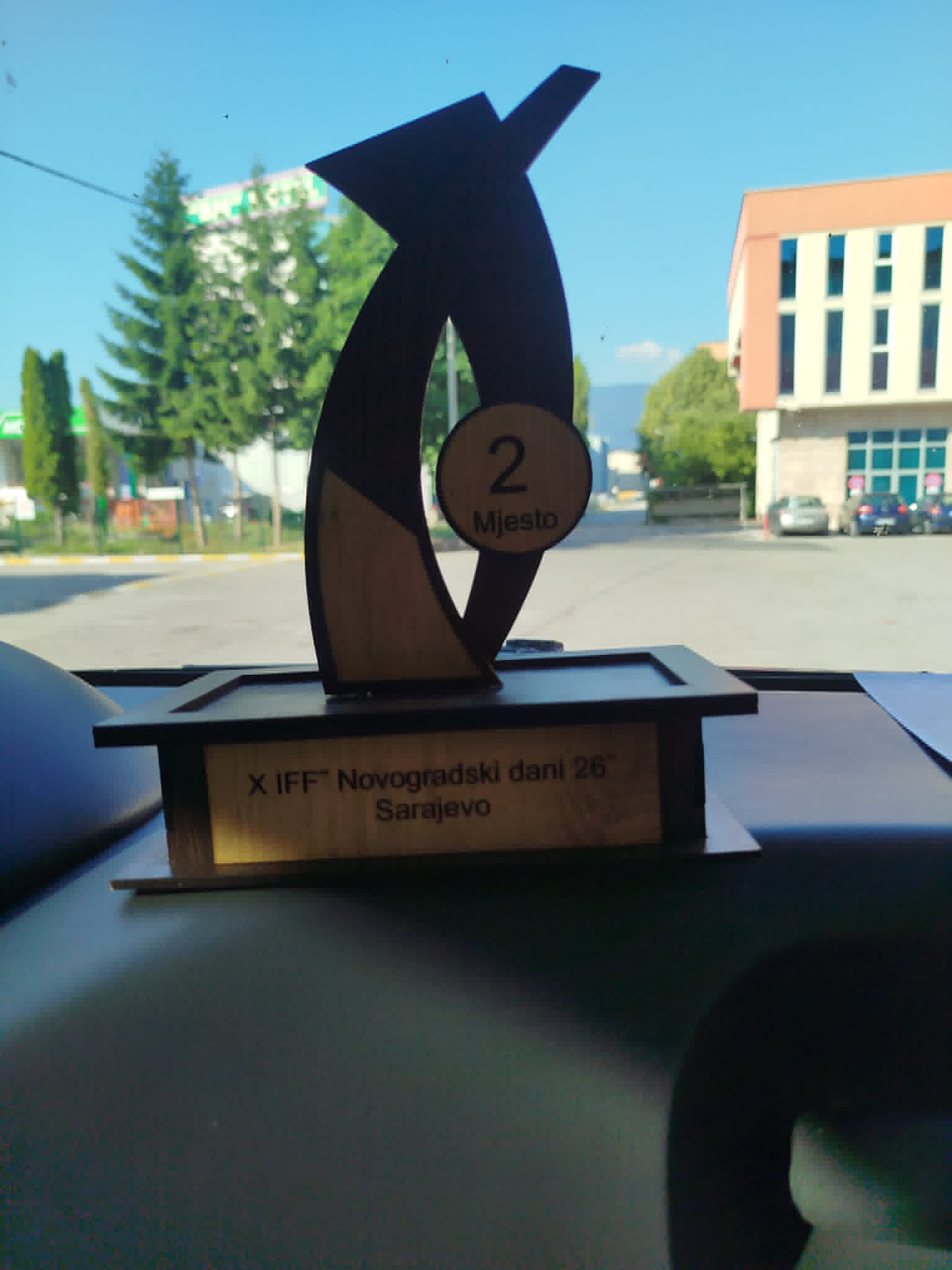 Второ место за најмладата група на КУД „Охриѓанка“ од Охрид на фестивалот „Новоградски дани“ во Сараево