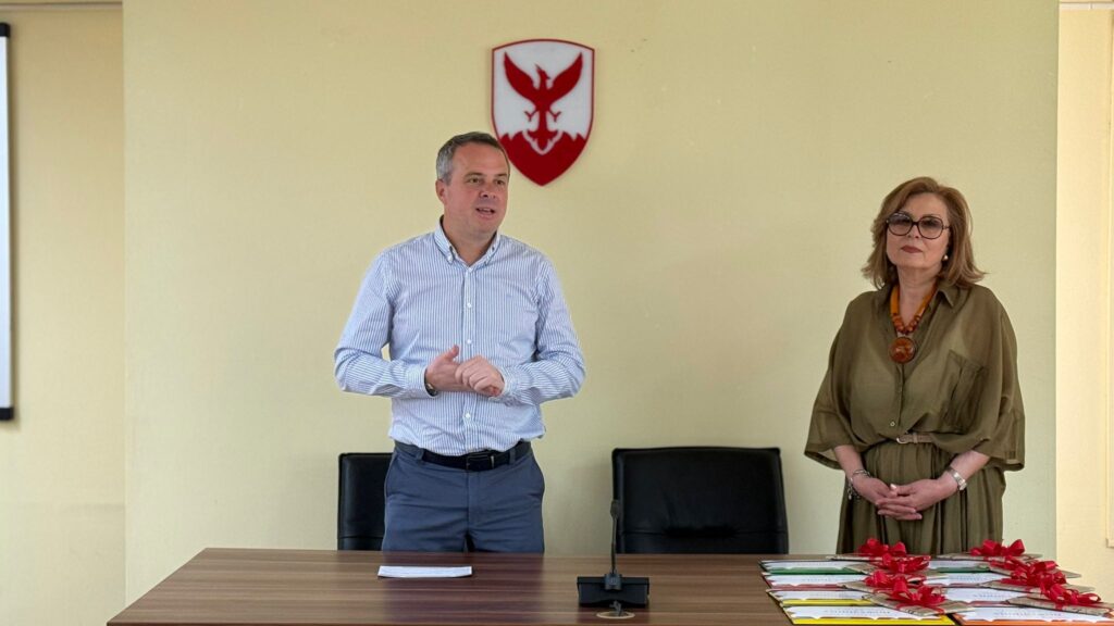 Герасимовски: Награди и признанија за најуспешните ученици од Општина Центар
