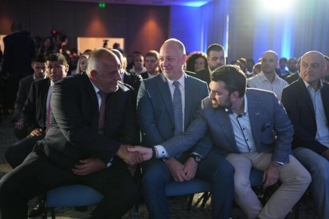 Партијата на Борисов обвинува дека палењето пред Бугарската амбасада е напад врз целата ЕУ