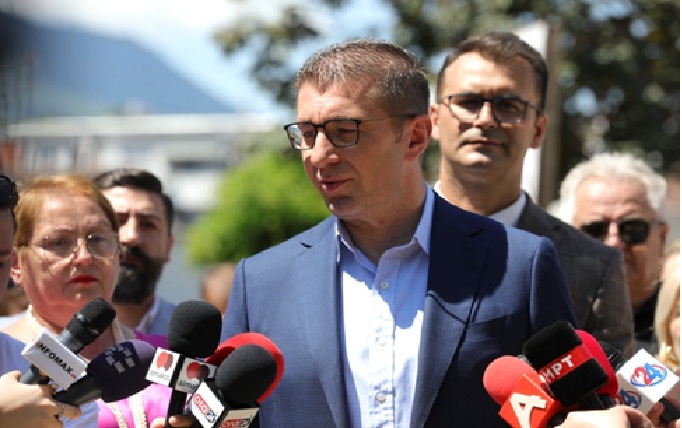 МИЦКОСКИ: Ние чуда никогаш не сме ветиле оти не сме чудотворци, секој што ветува чуда лаже пред граѓаните