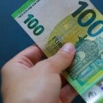 Колку вредат 100 евра во Македонија, а колку во Европа?