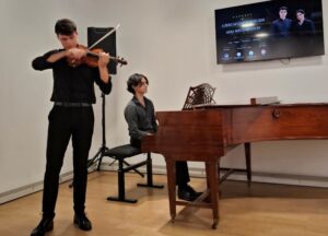 Извонреден концерт на Александар Војнески и Арда Мустафа оглу во Македонскиот КИЦ во Загреб