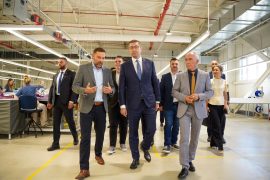 Мицкоски очекува да паѓаат цените на горивата
