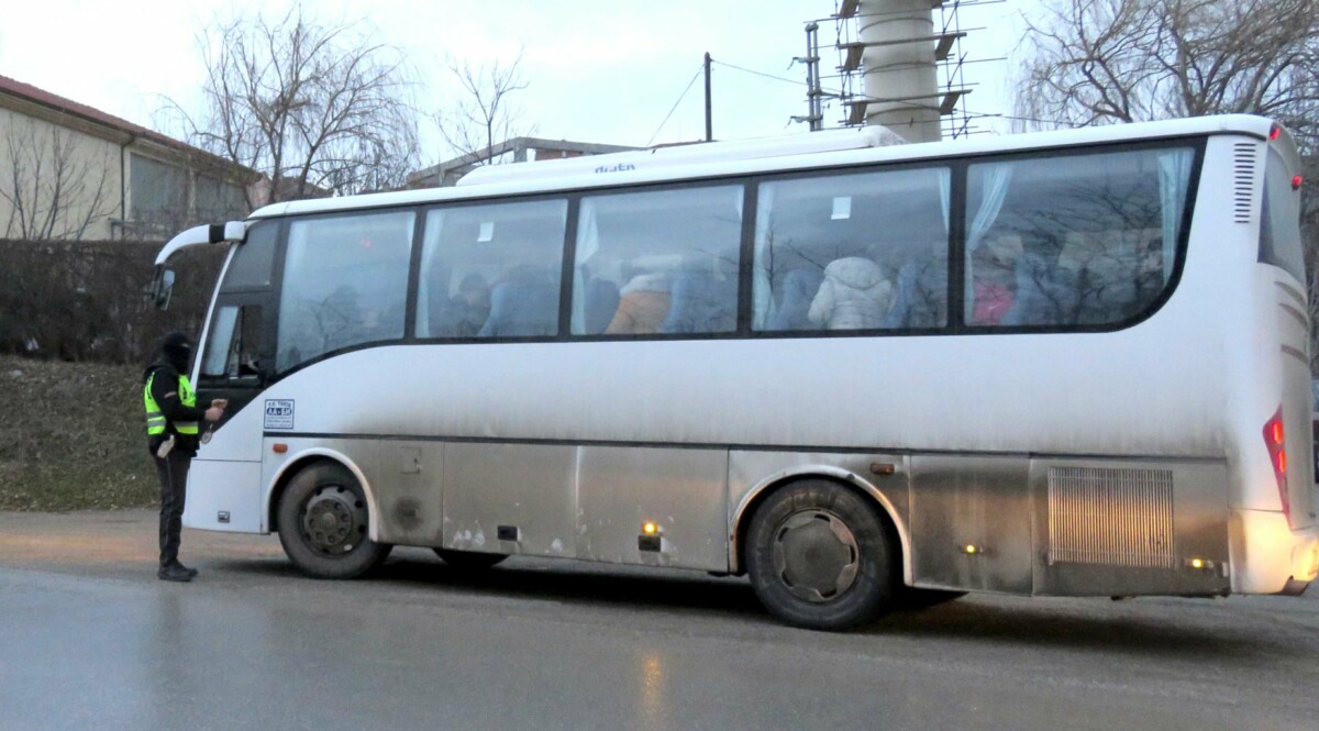 МВР тврди дека автобусот со средношколци од „Орце Николов“ имал неисправни кочници, Град Скопје го демантира