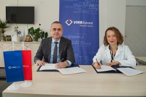 УНИБанка донираше современ медицински апарат за Клиниката „Козле“: Поддршка за деца со цистична фиброза и белодробни заболувања