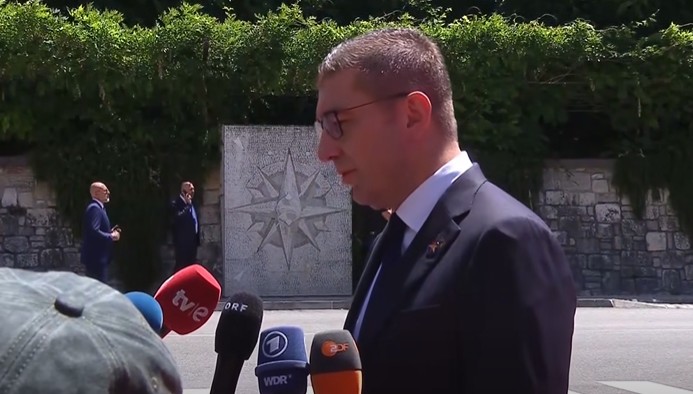 НОВА ФАБРИКА ВО БИТОЛА: Премиерот Мицкоски на свечено отворање на Брејнчајлд во индустриската зона Жабени