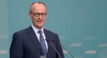 СРБИЈА НЕ МОЖЕ ДА СЕДИ НА ПОВЕЌЕ СТОЛЧИЊА: Мерц порача дека Белград мора да избере меѓу Европа, Русија и Кина