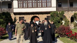 Архиепископот Михаил пред да дојде во Македонија, бил во Грачаница