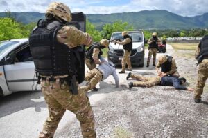 Завршни показни вежби на новата генерација припадници на ЕБР