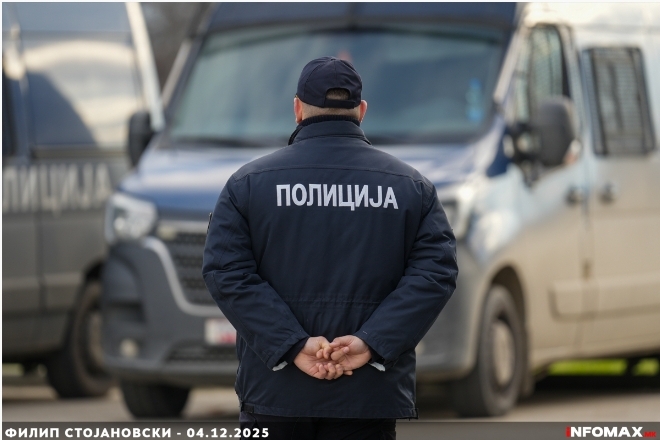 Експлицитни фотографии од малолетничка од Скопје споделувани на Интернет