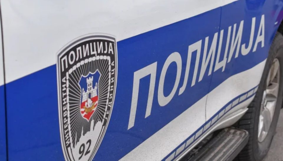 53-годишен гостиварец го нападнал синот, а се заканувал со остар предмет на него и на неговата мајка
