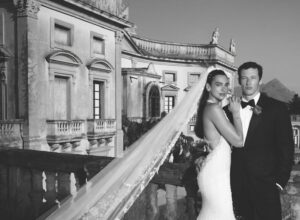 (ФОТО) „Mr and Mrs“: Дуа Липа ги објави првите фотографии од свадбата која чинеше 1,5 милиони фунти