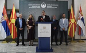 Воспоставувањето современи дигитални решенија за достапност, ефикасност и квалитет на обуките за јавните службеници во фокусот на средбата Минчев – Пауновиќ