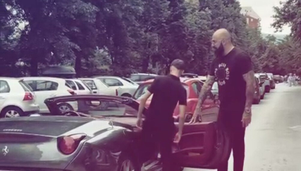 (ВИДЕО) Перо Антиќ го испрати синот на Панчо на полуматура: „Среќна матура, лепотану“