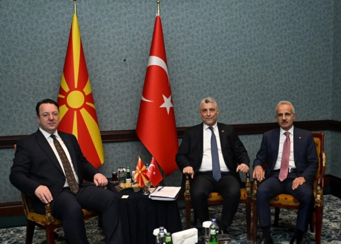 Николоски: Договорена директна авиолинија Анкара-Скопје и карго железничко поврзување