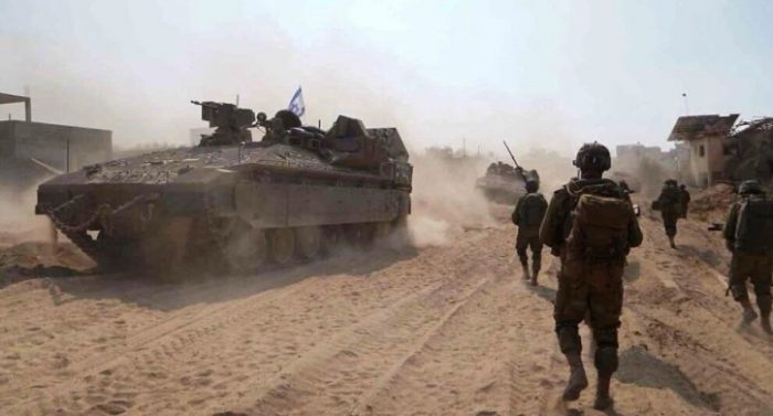 Израел со неколку воени возила влезе во Сирија, жителите ги блокирале патиштата и фрлале со камења па војската се повлекла