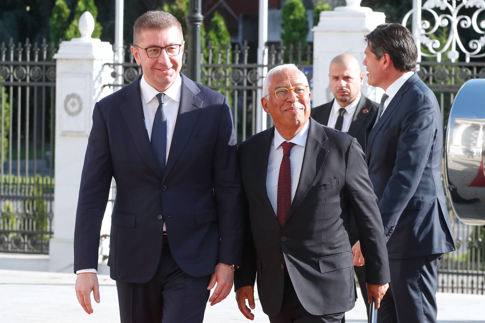 Премиерот Мицкоски на Самитот ЕУ- Западен Балкан во Тиват