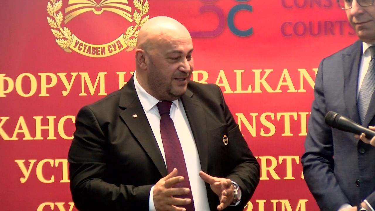 Костадиновски порача дека негов личен избор е каде ќе ја продолжи кариерата, Левица обвинува за партиско вработување