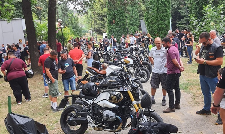 Меѓународна изложба на мотоцикли во Паркот на Франкофонија