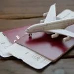 Зошто авионските билети нема да поевтинат иако цената на горивото падна